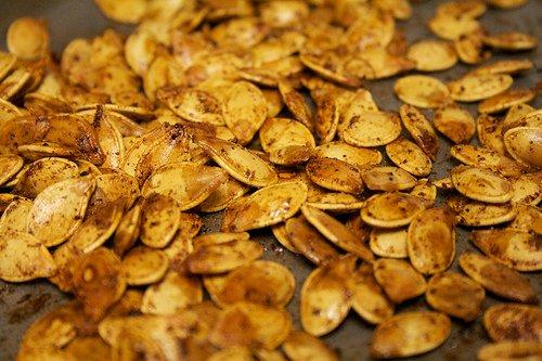 bake pumpkin seeds
