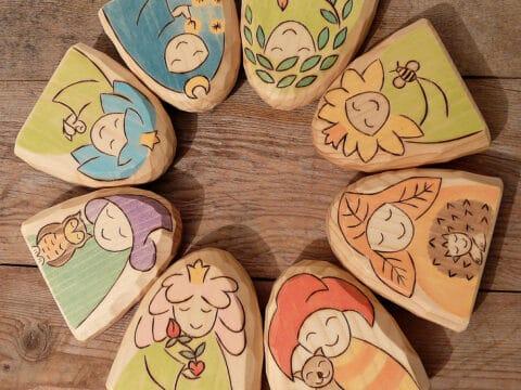 Rainbow COLOR FAIRIES SET of 8 figures - wooden toy - Waldorf / Montessori / homeschooling education aid - preschool color matching game