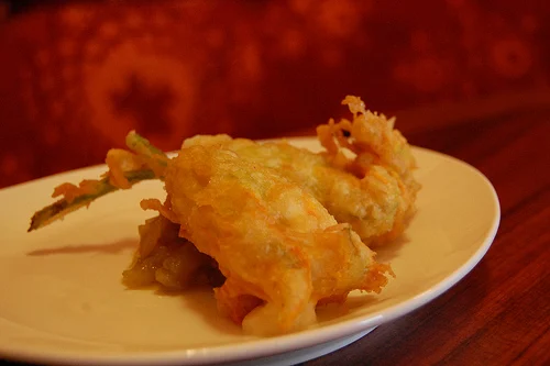 How to Batter and Fry Squash Blossoms – Homestead Recipe Basics