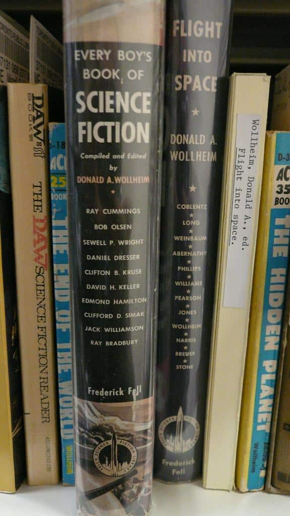 10 Essential Elements of Writing a Compelling Science Fiction Novel