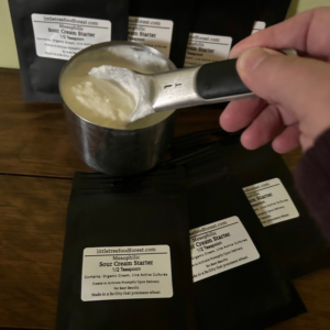 Traditional Sour Cream Culture – Mesophilic & Room Temperature – Dehydrated & Easy to Use